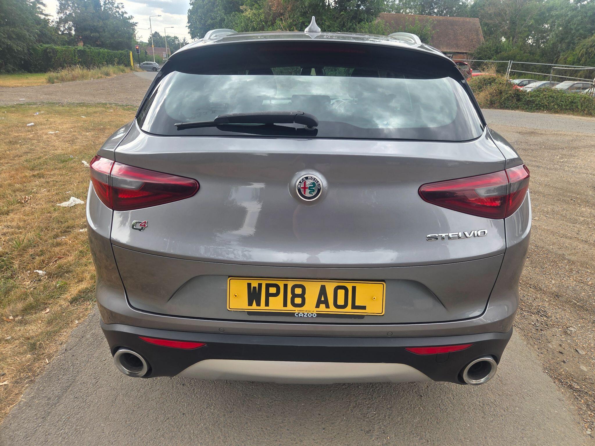 Alfa Romeo Stelvio view 10