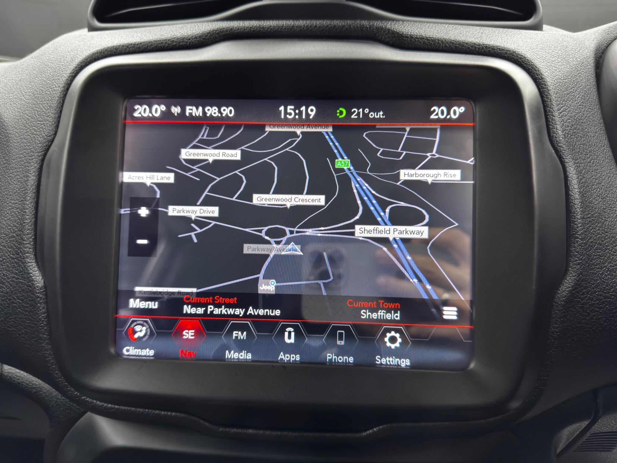 Jeep Renegade view 28