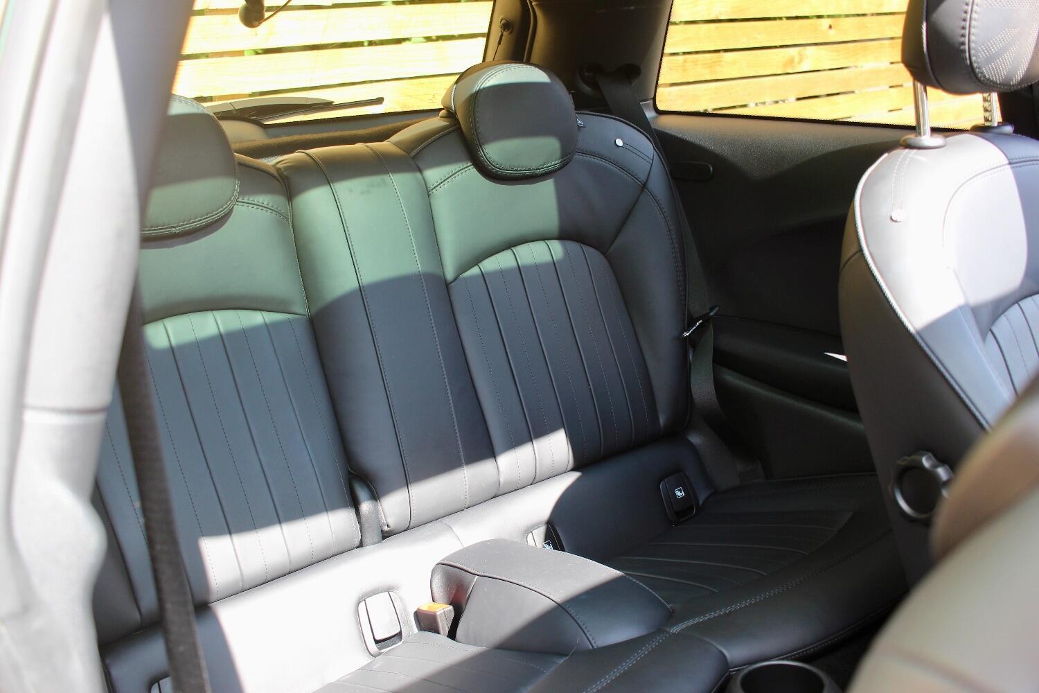 Mini Hatch view 10