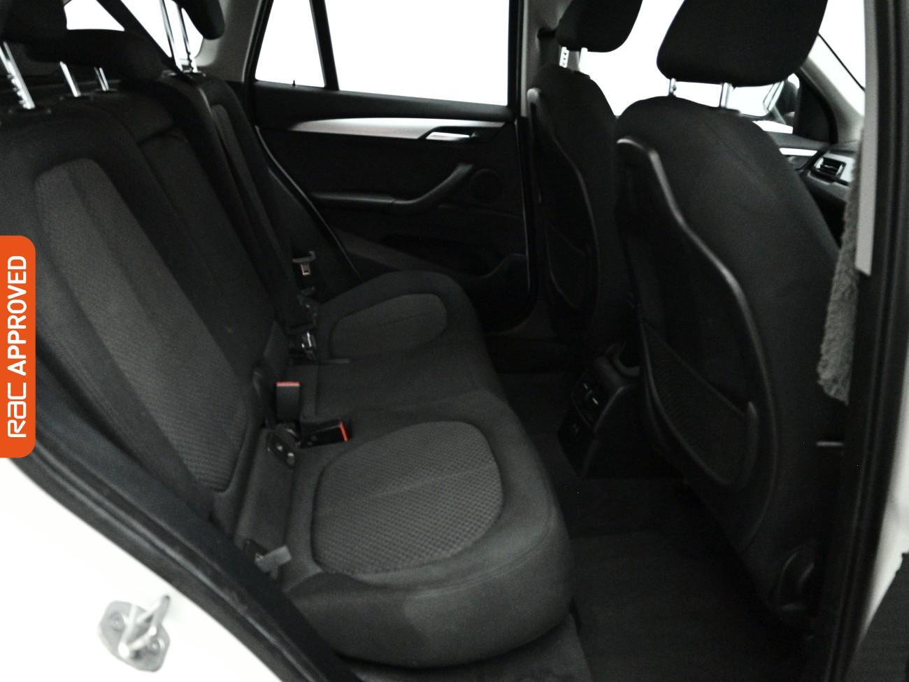 BMW X1 view 13