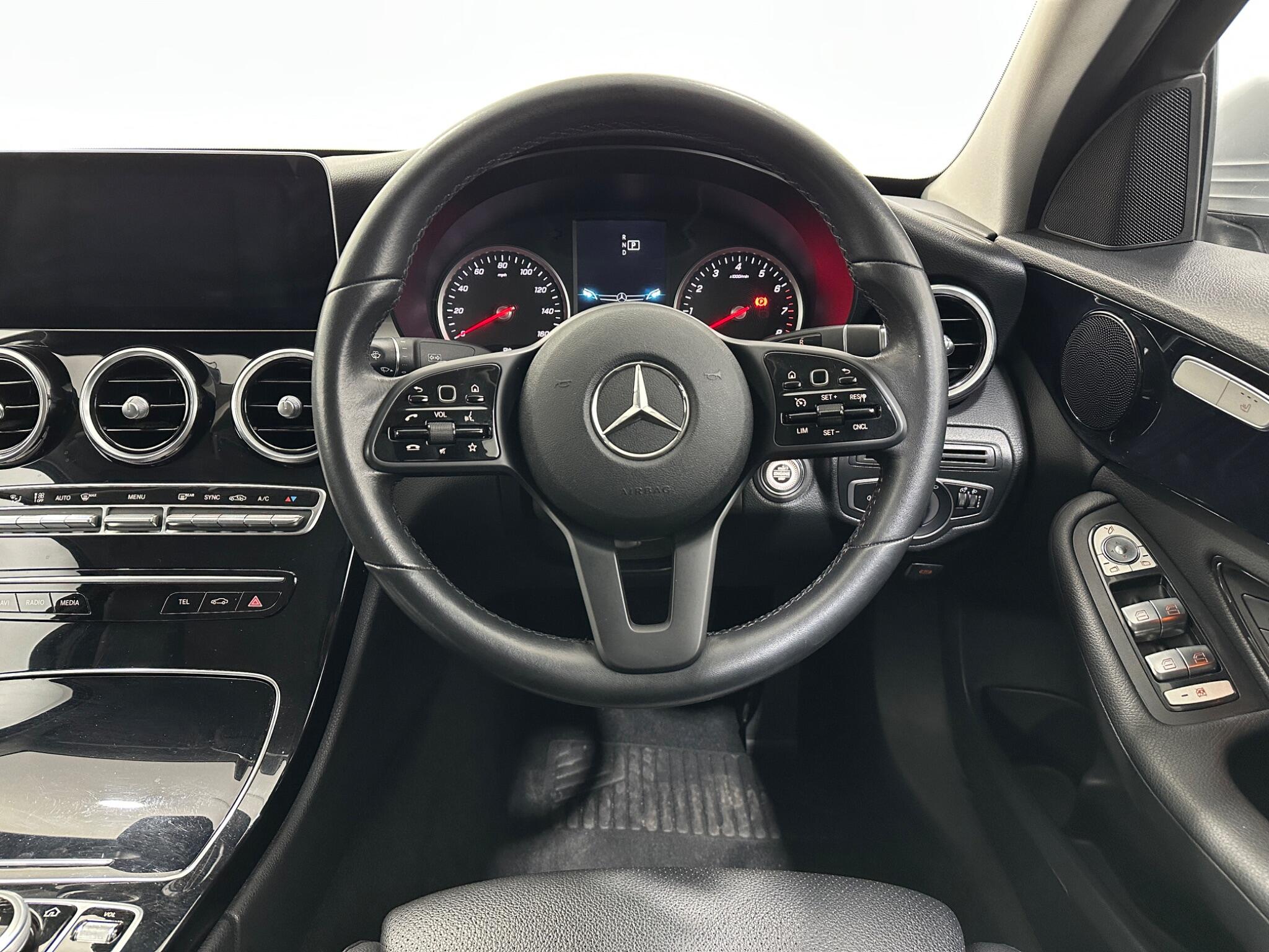 Mercedes-Benz C-Class view 13