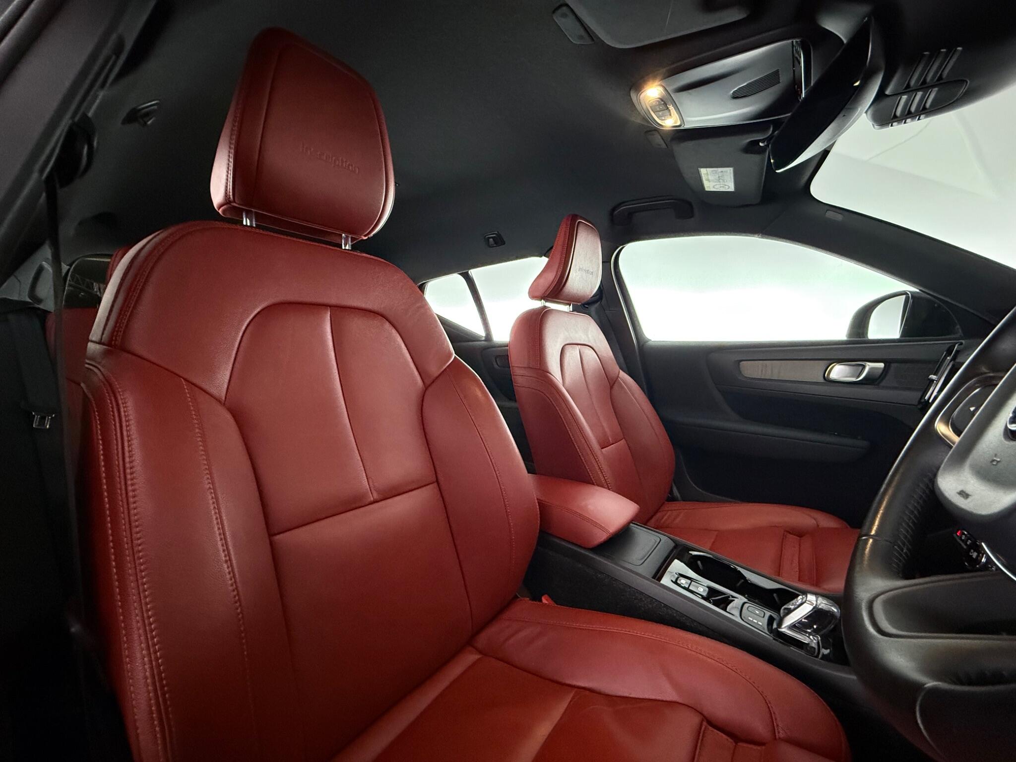 Volvo XC40 view 27