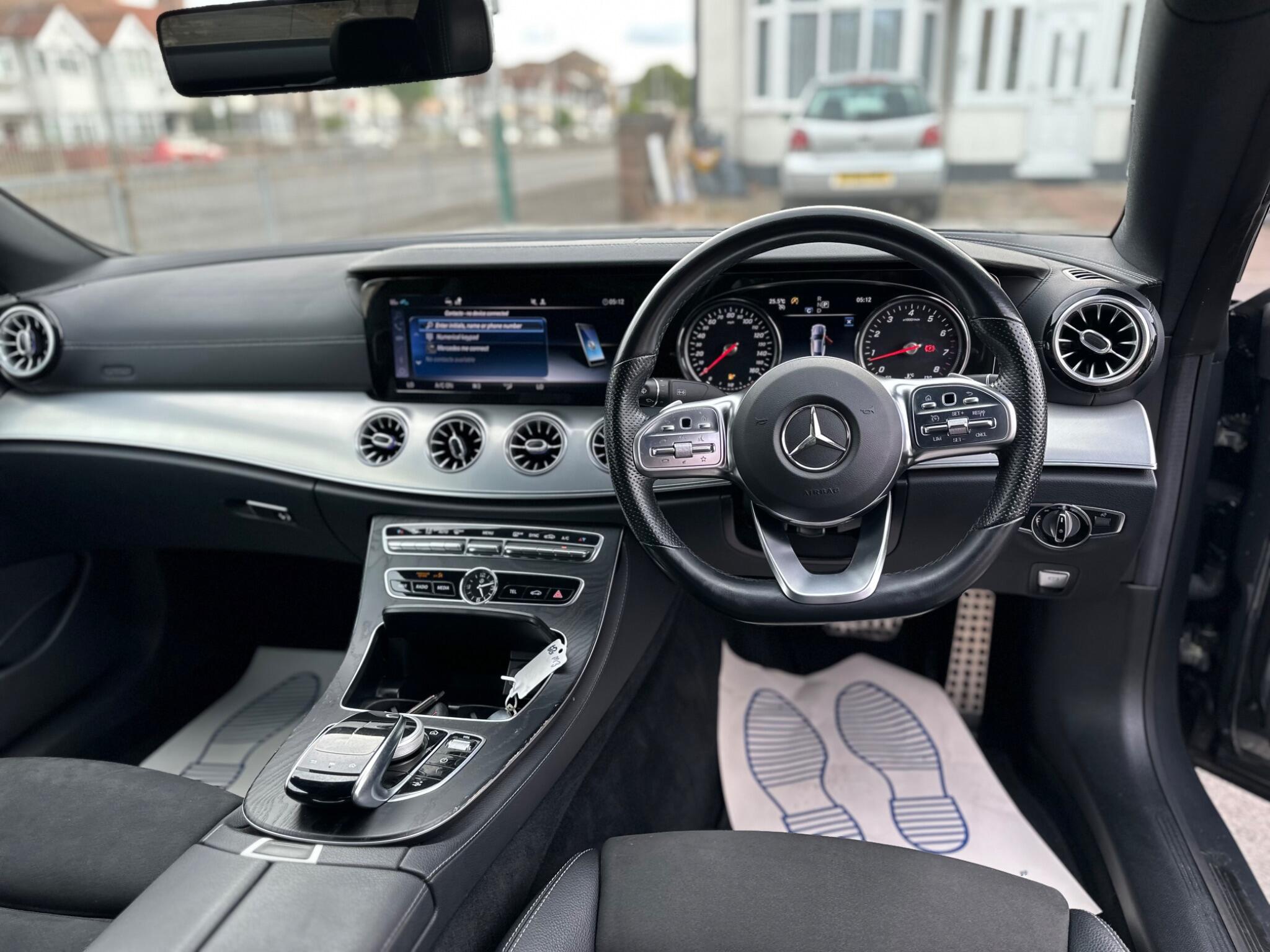 Mercedes-Benz E-Class view 11