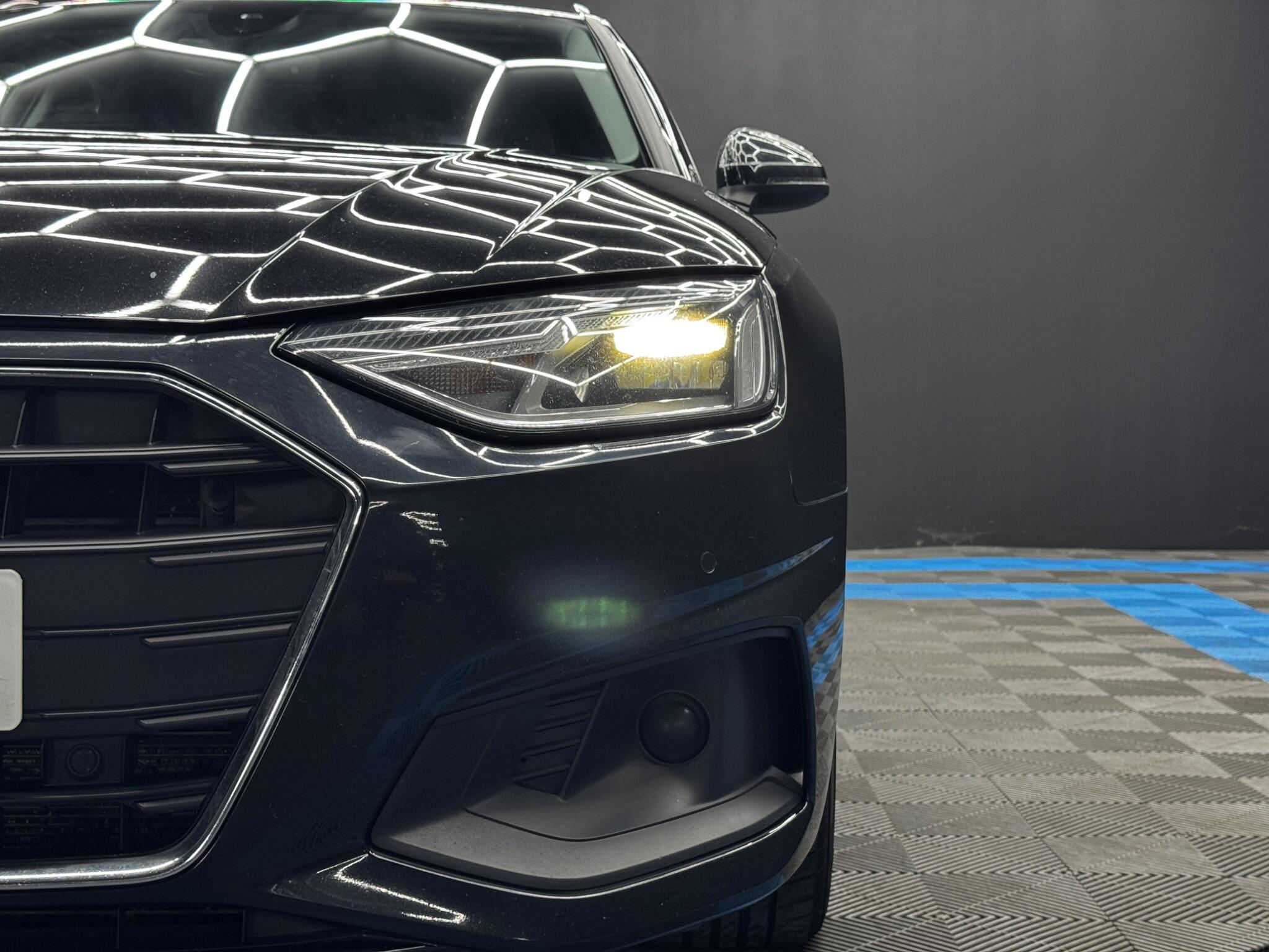 Audi A4 view 49