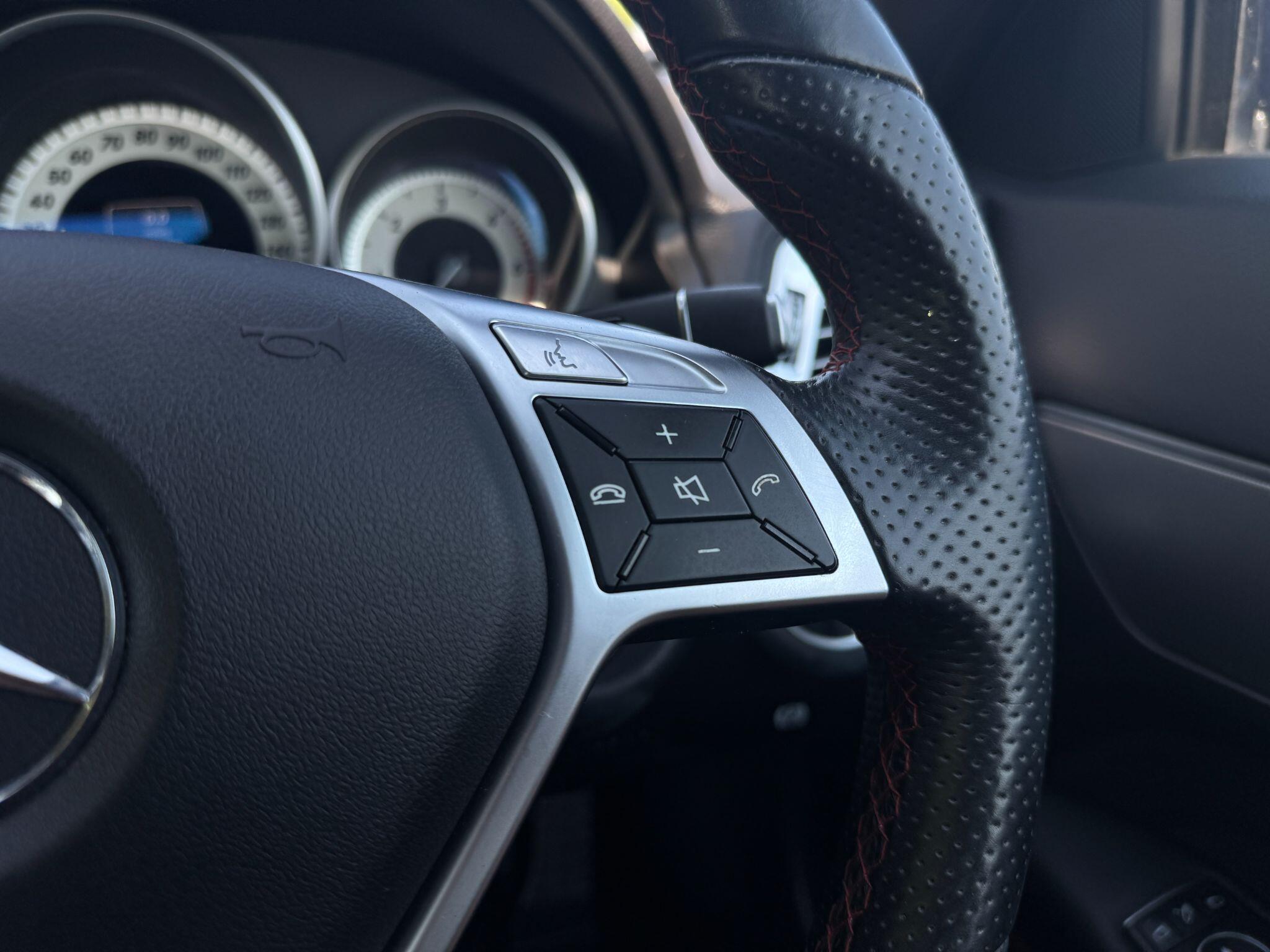 Mercedes-Benz E Class view 20