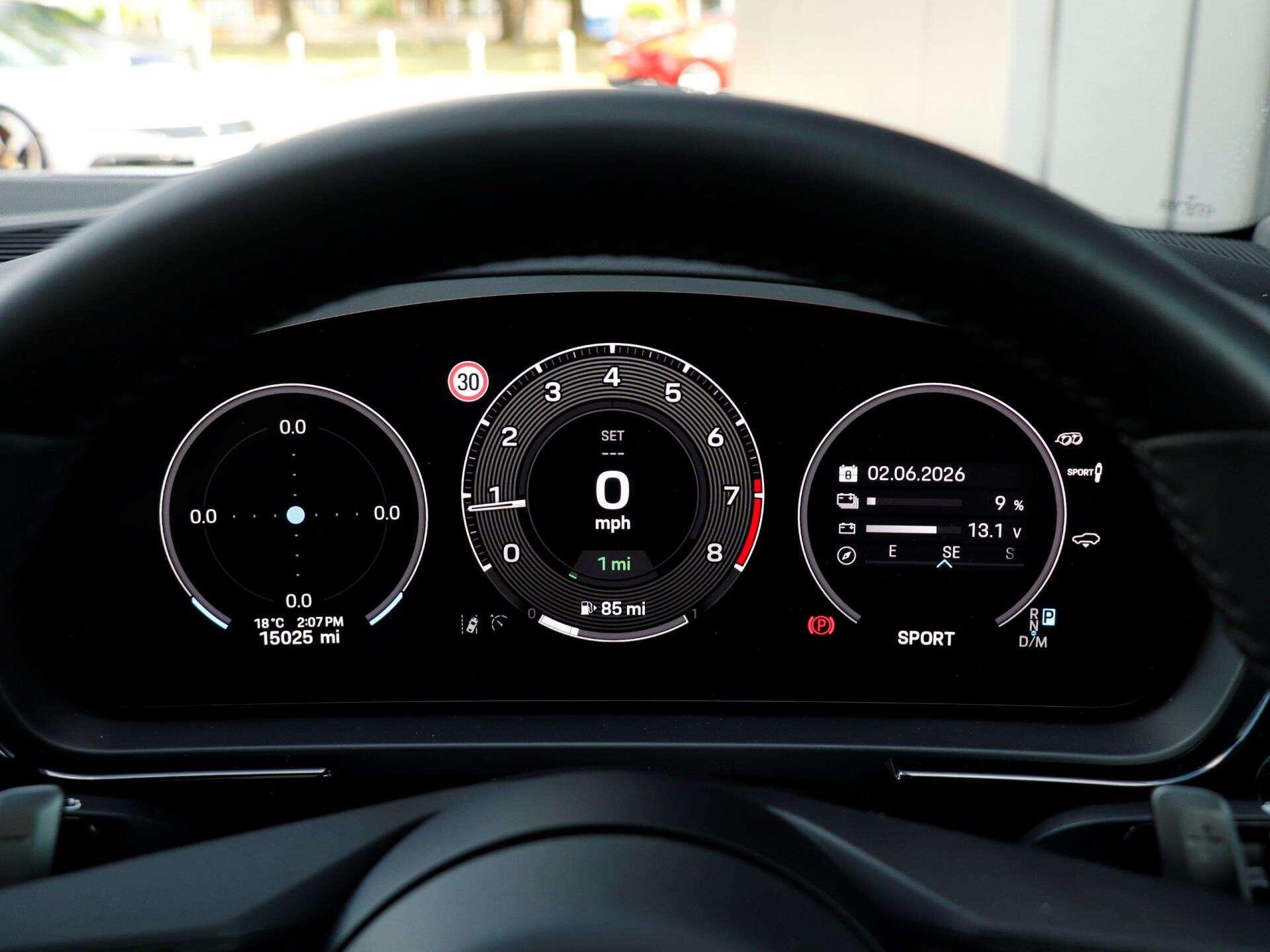 Porsche Cayenne view 13