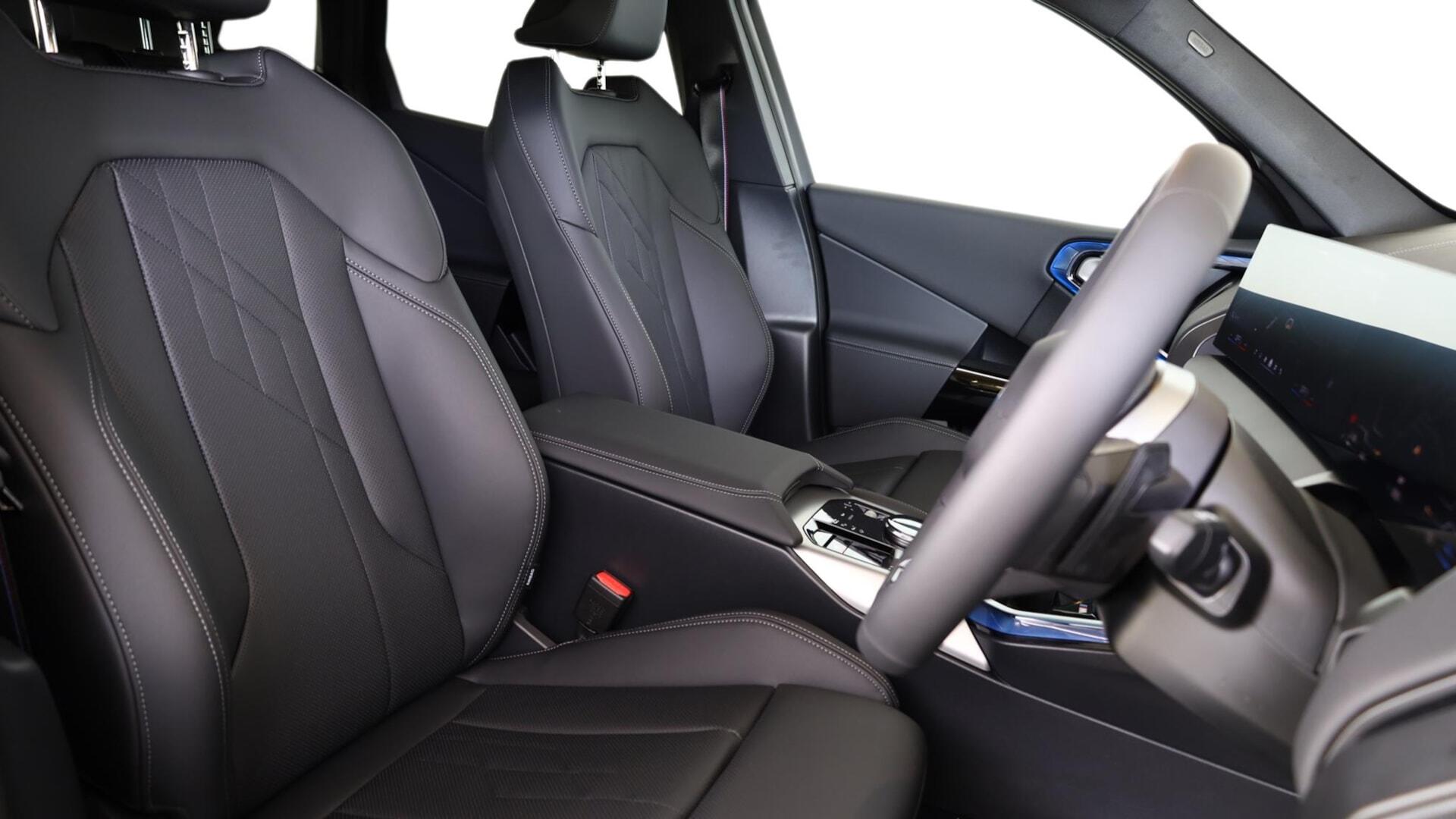 BMW X3 view 11
