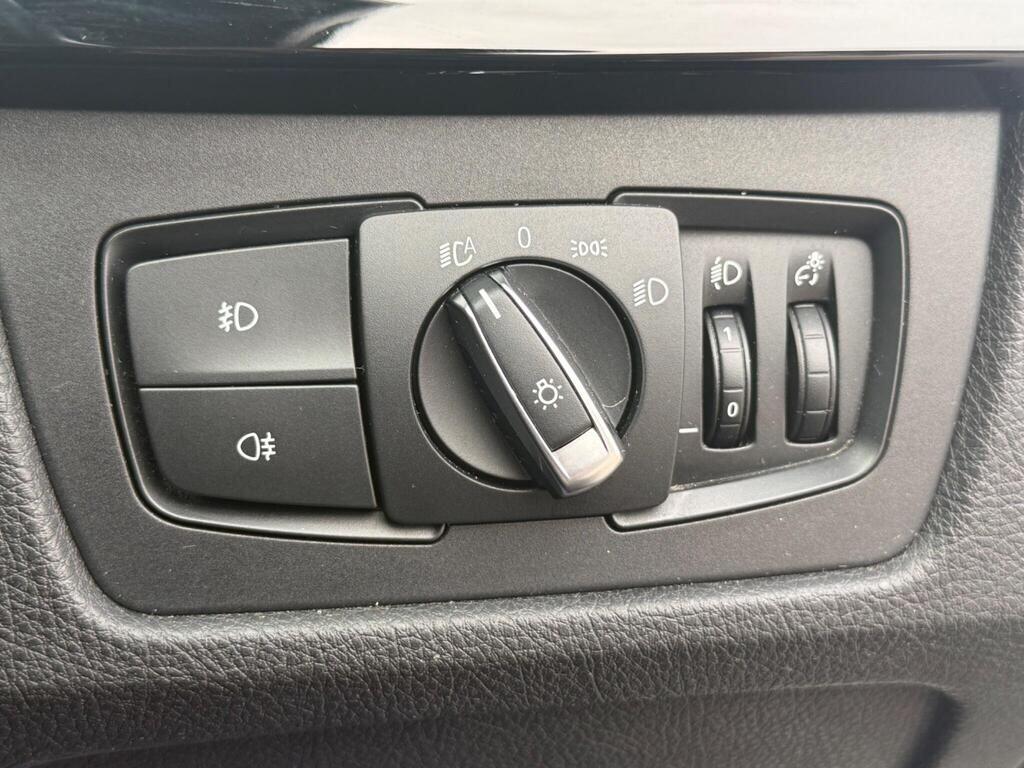 BMW 3 Series view 38