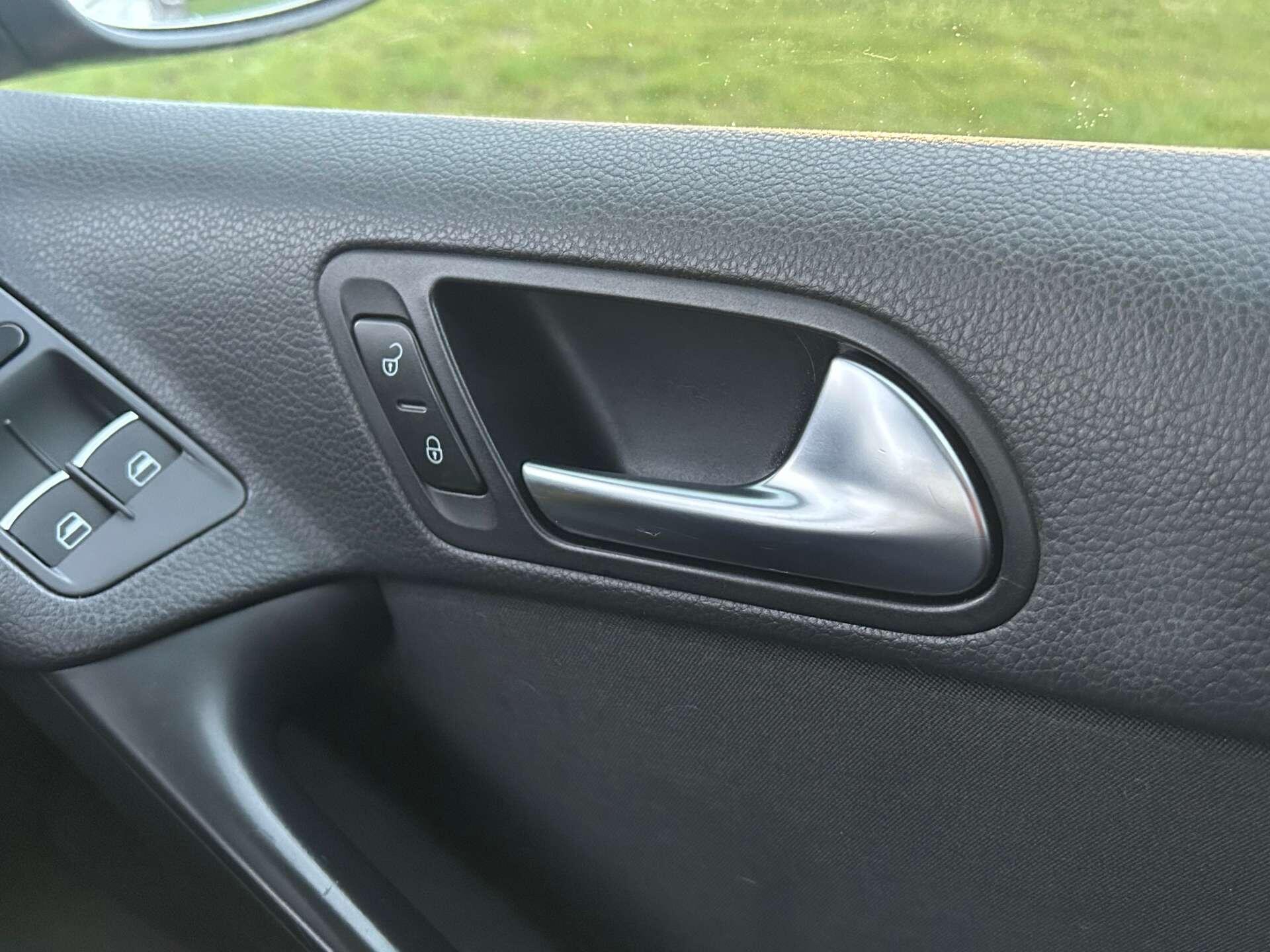 Volkswagen Tiguan view 39