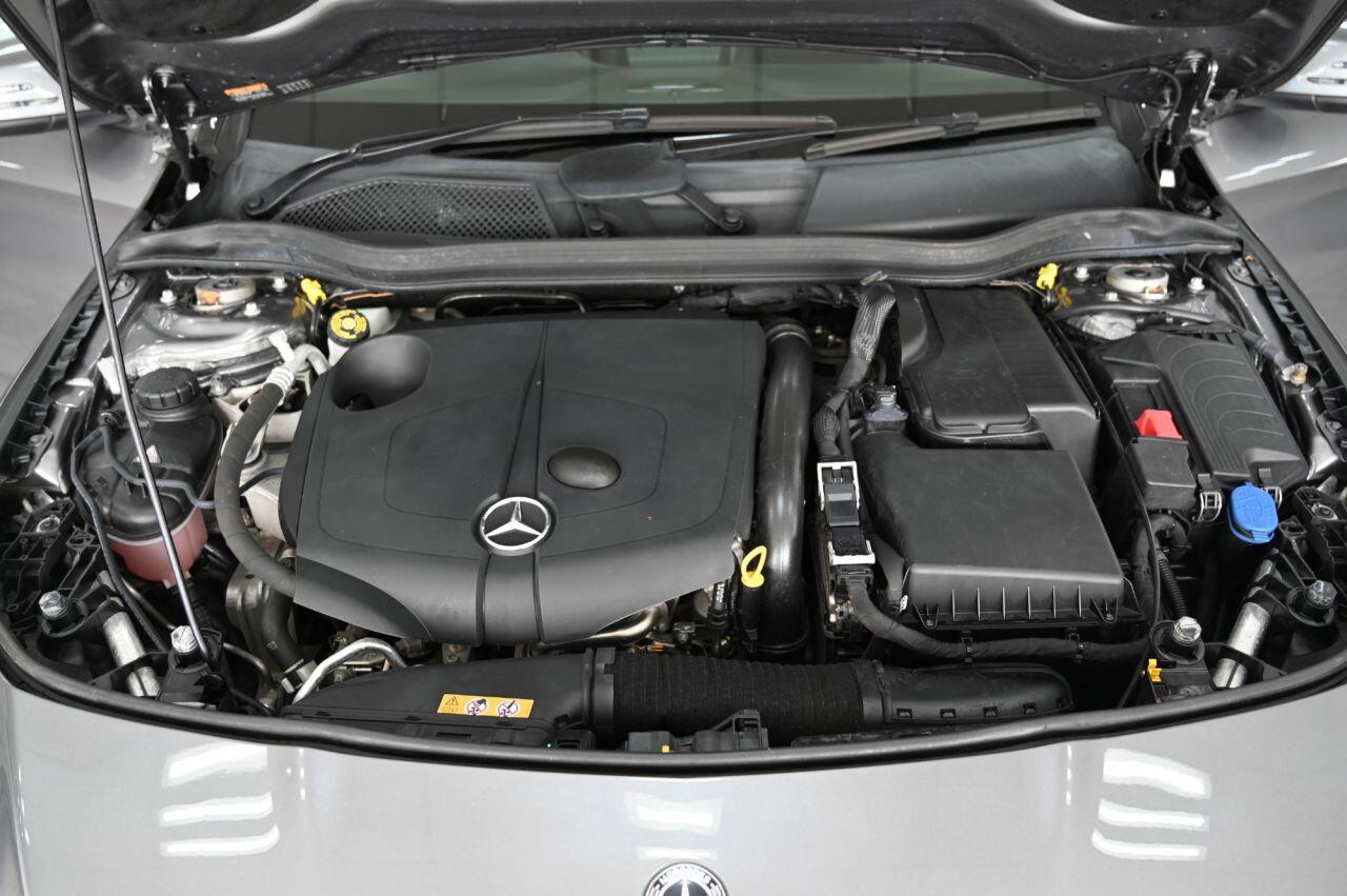 Mercedes-Benz Cla view 39