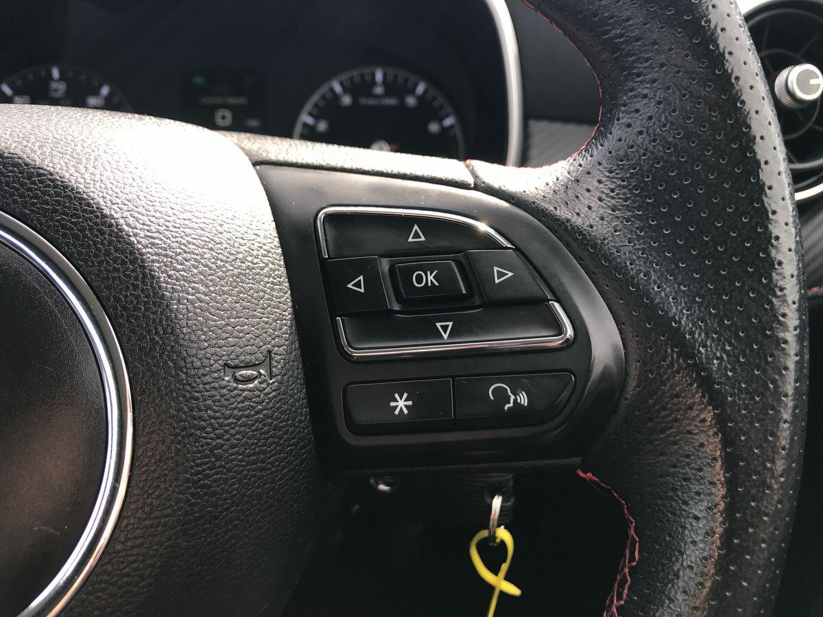 MG ZS view 24