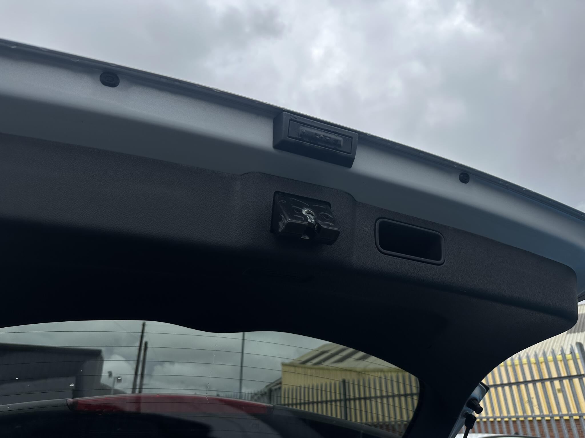Kia Niro view 38