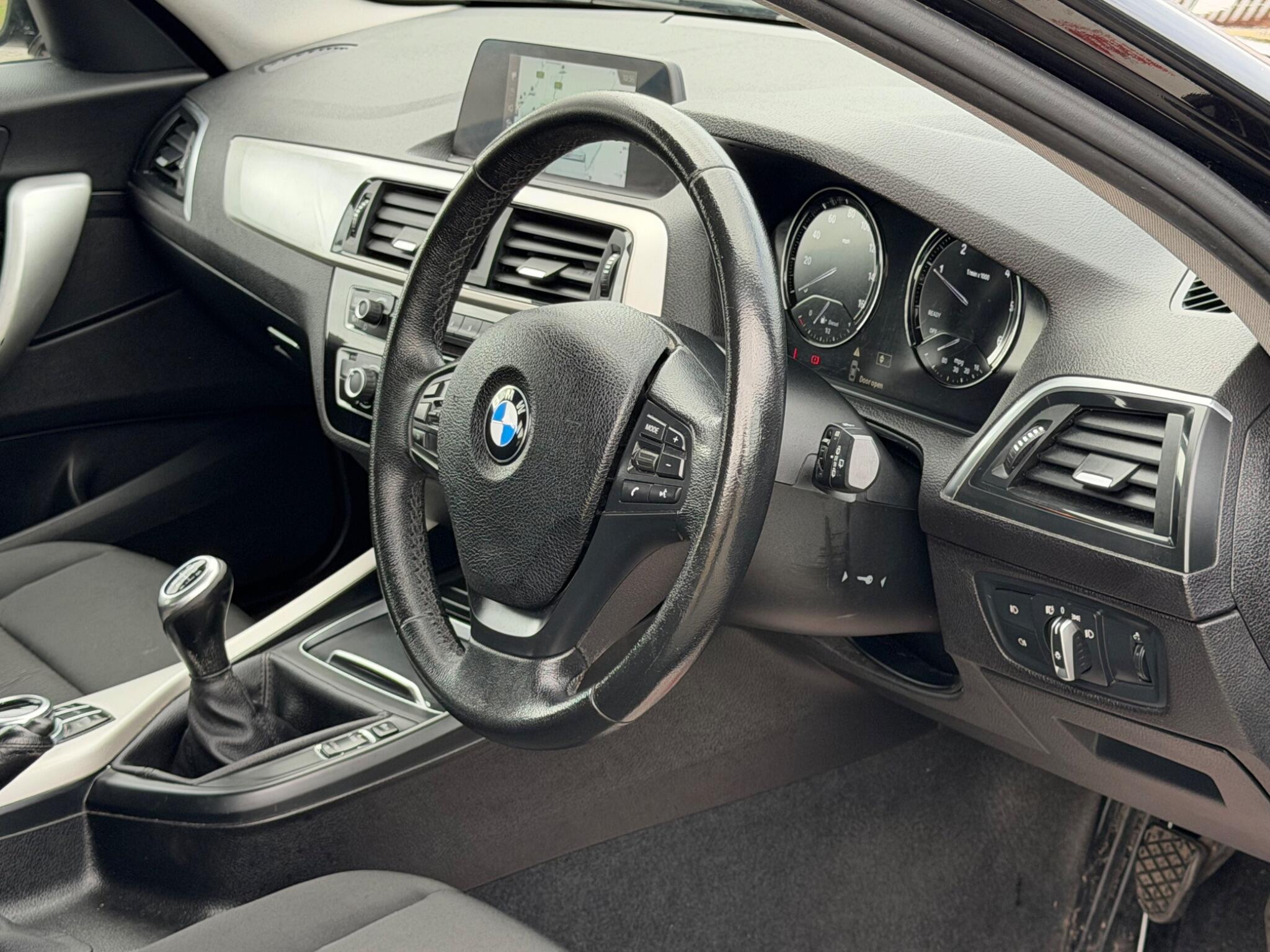 BMW 1 Series view 3
