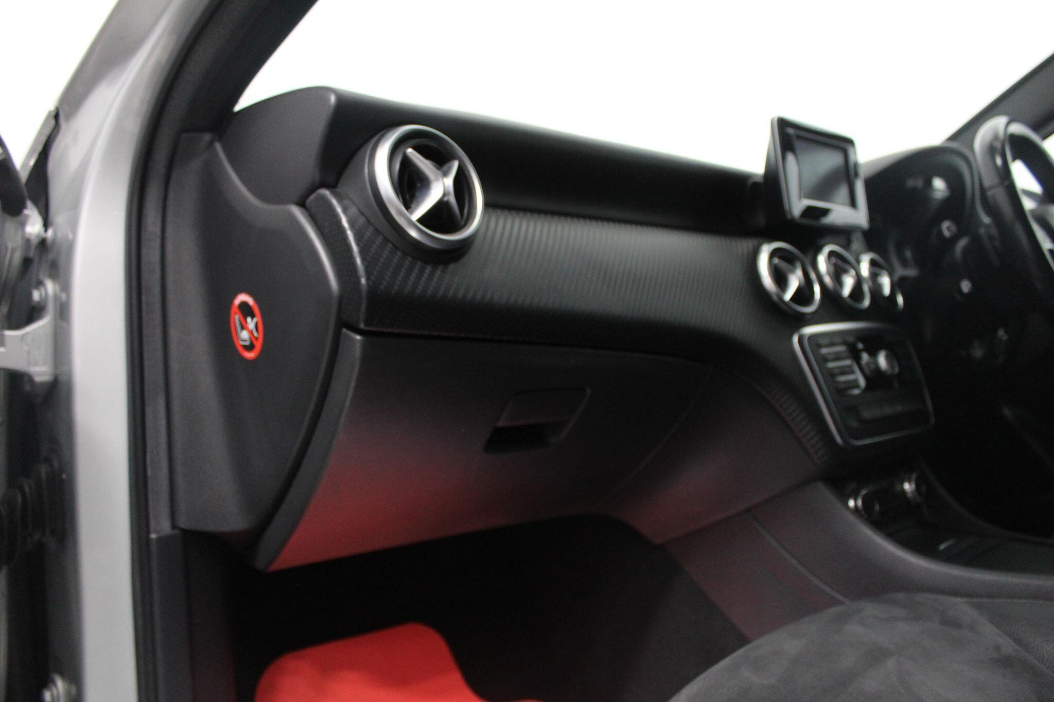Mercedes-Benz A-Class view 29