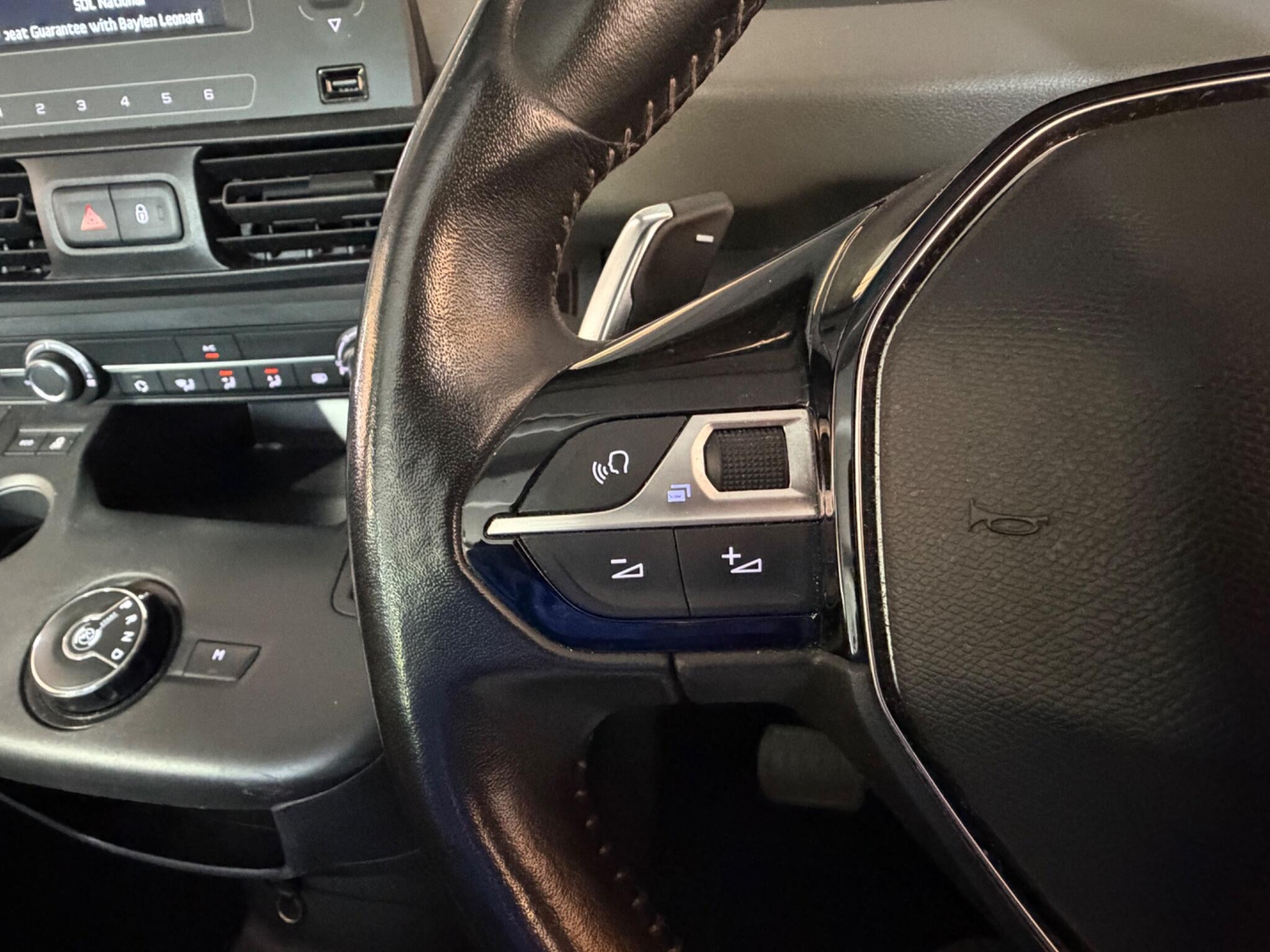 Peugeot Rifter view 30