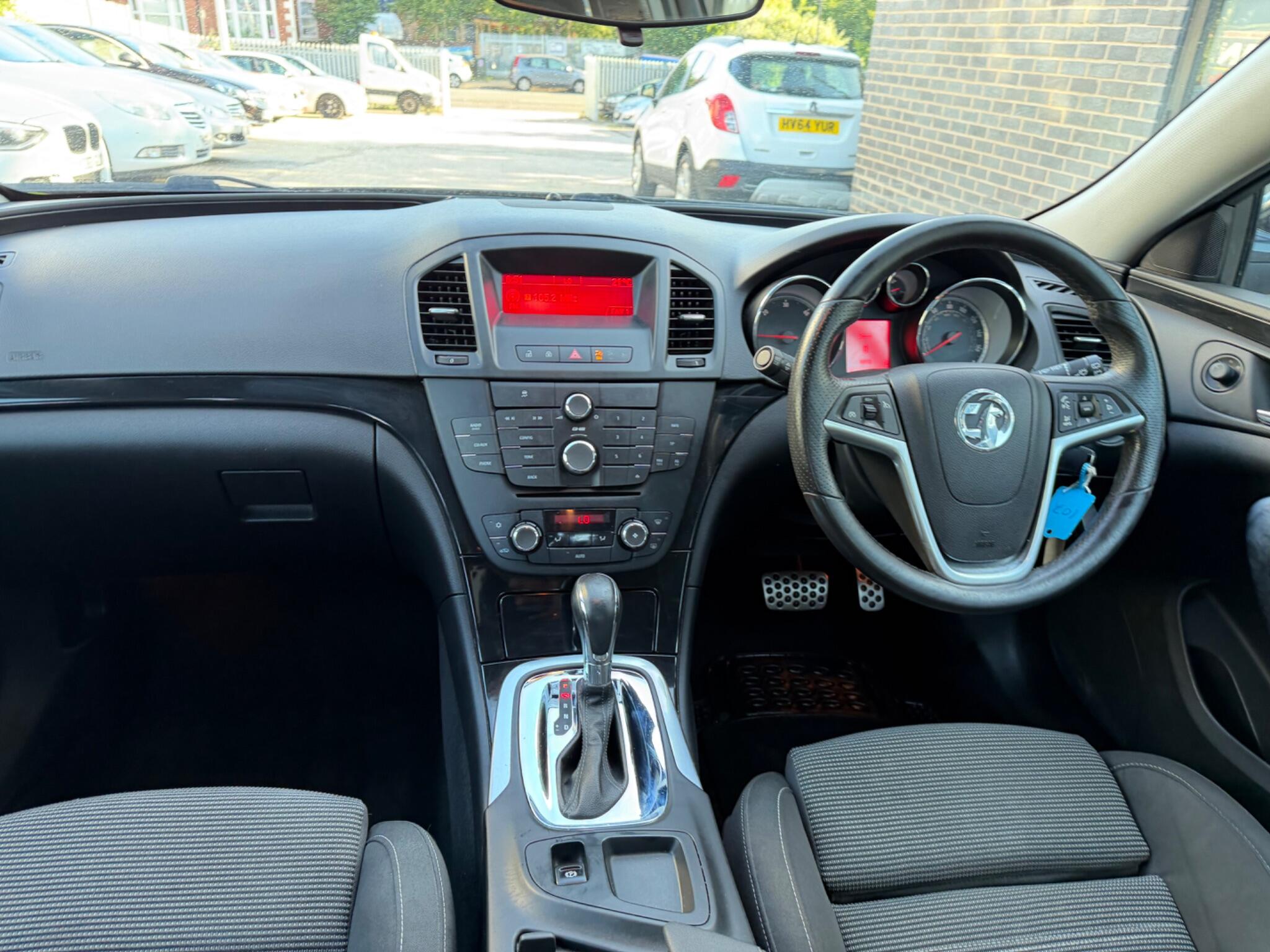 Vauxhall Insignia view 15