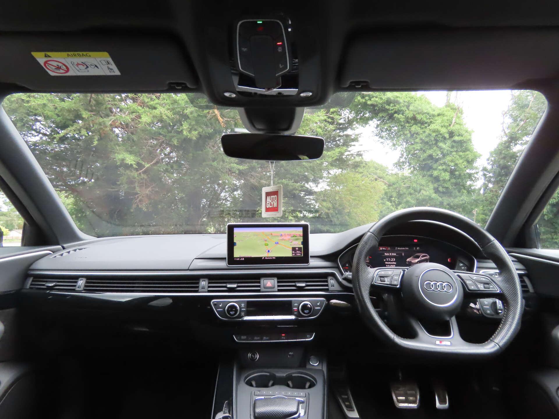 Audi A4 view 7