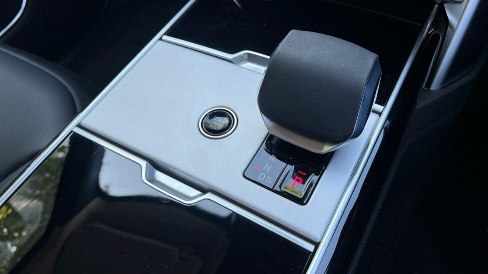 Land Rover Range Rover view 13