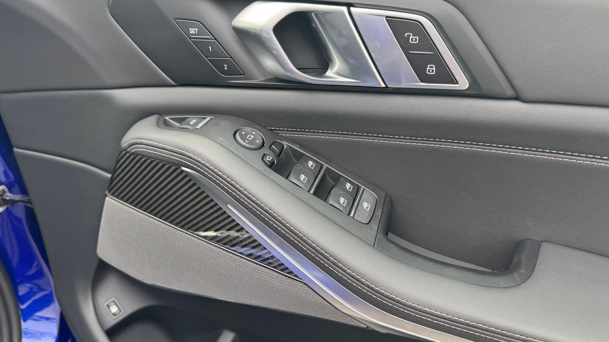 BMW X5 view 20