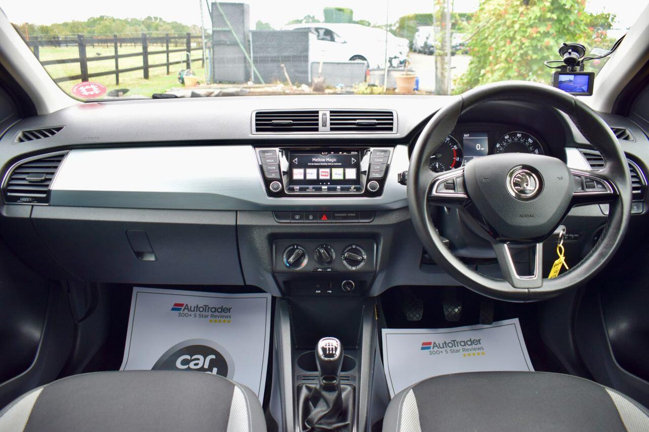 Skoda Fabia view 38
