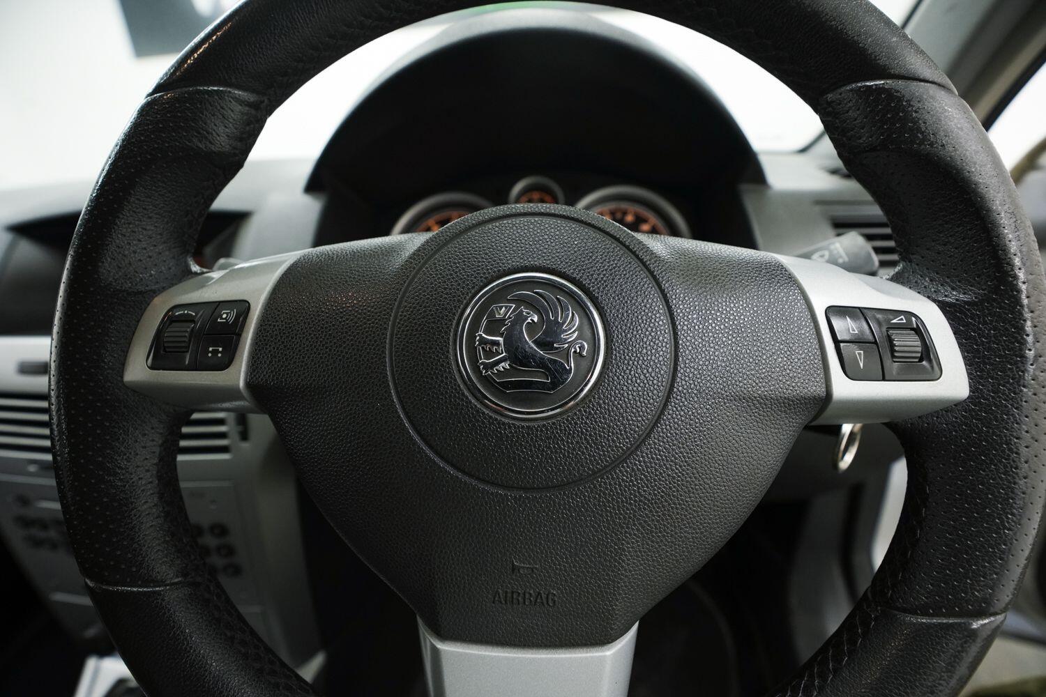 Vauxhall Astra view 20