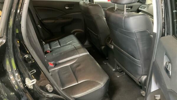 Honda CR-V view 3
