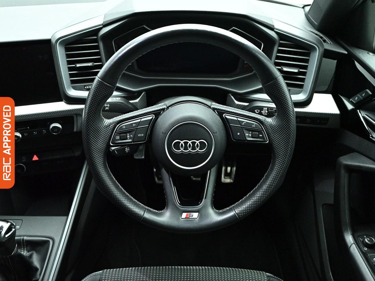 Audi A1 view 9