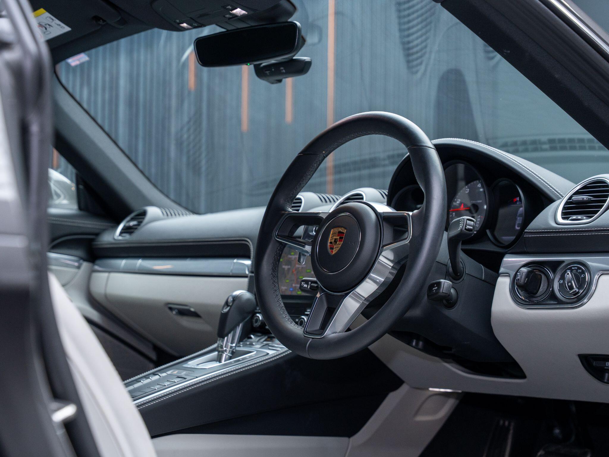 Porsche Cayman view 4