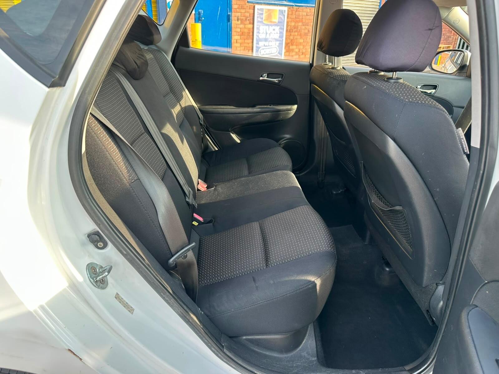 Hyundai I30 view 18