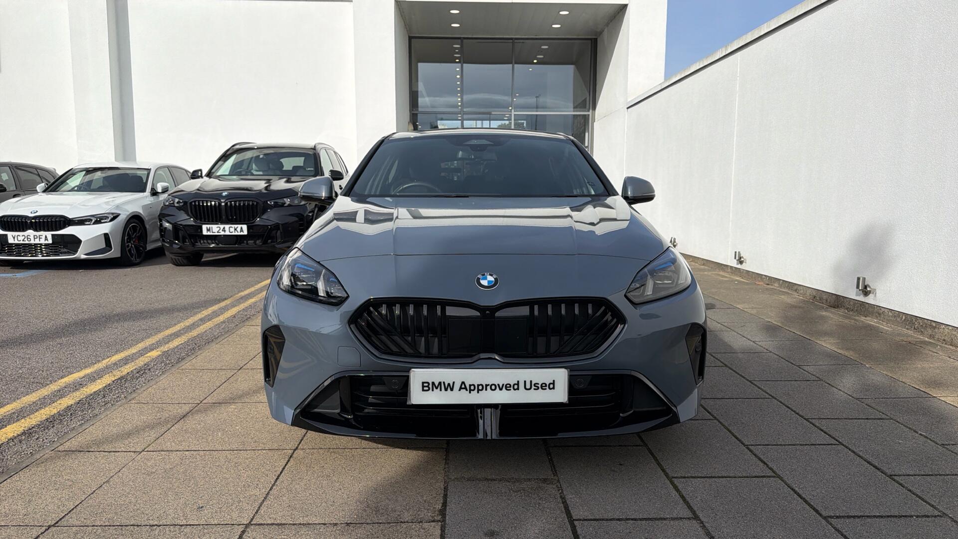 BMW 1 Series view 23