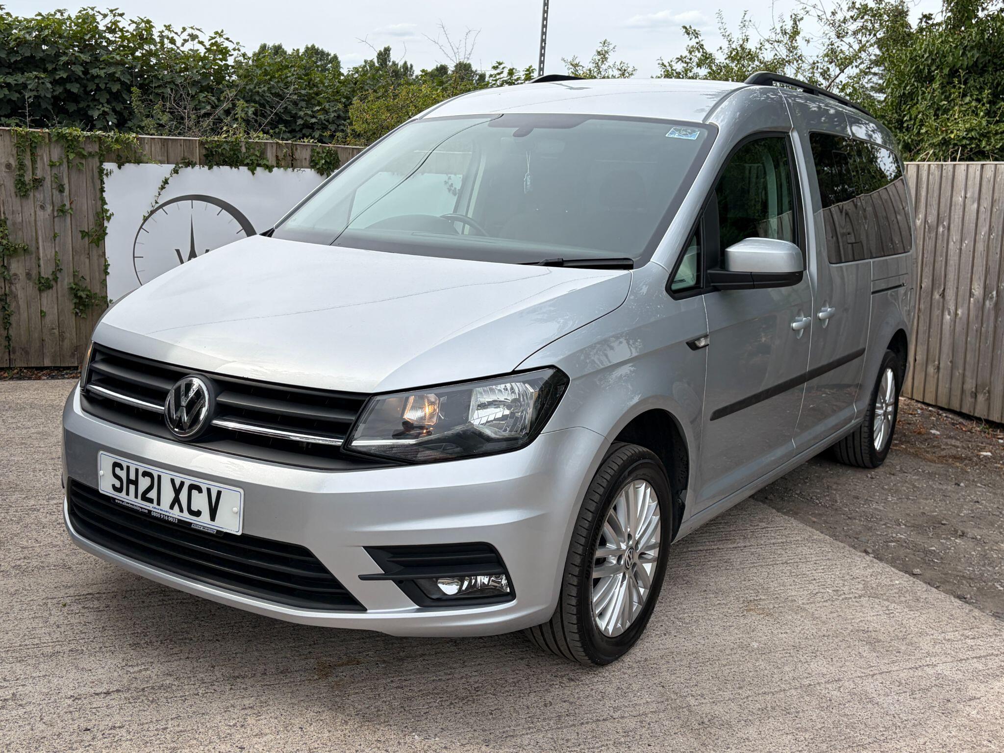 Volkswagen Caddy Maxi Life view 10