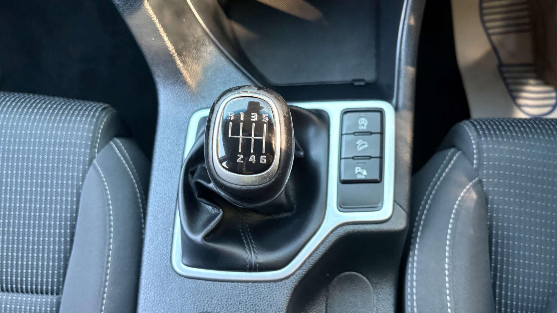 Kia Sportage view 29