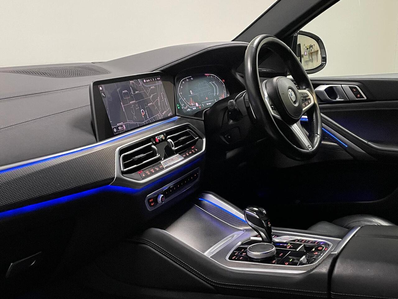 BMW X6 view 28
