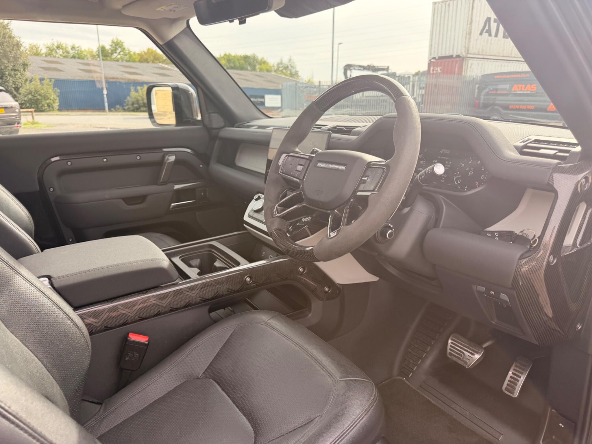 Land Rover Defender view 20