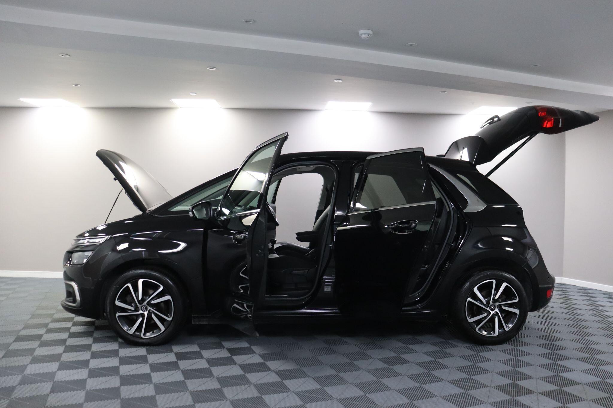 Citroen C4 Spacetourer view 18