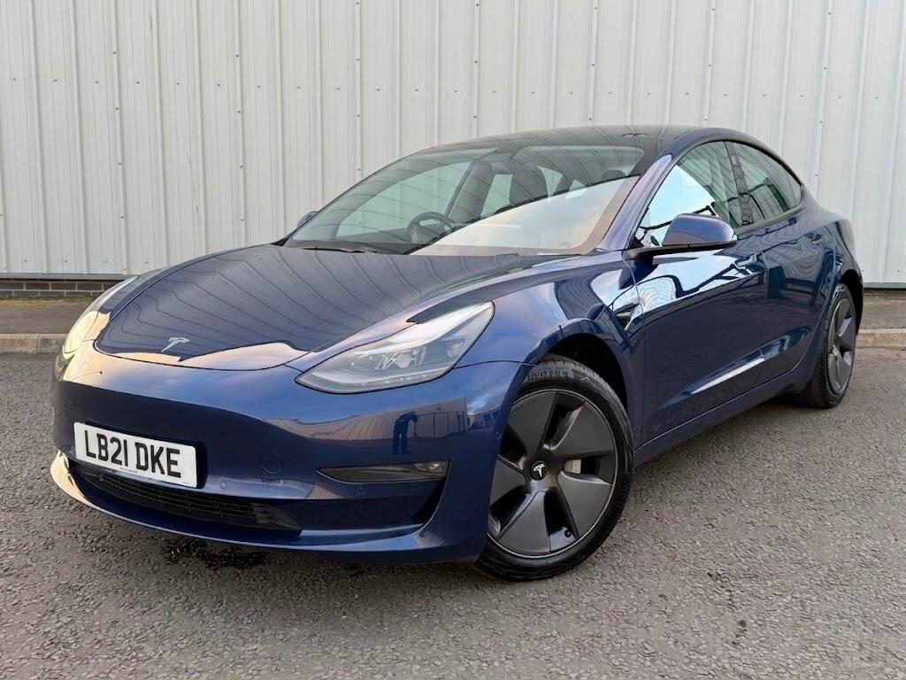 Tesla Model 3 view 2