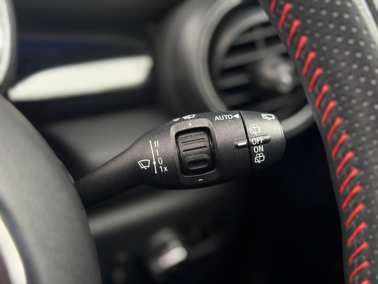 Mini Cooper view 19