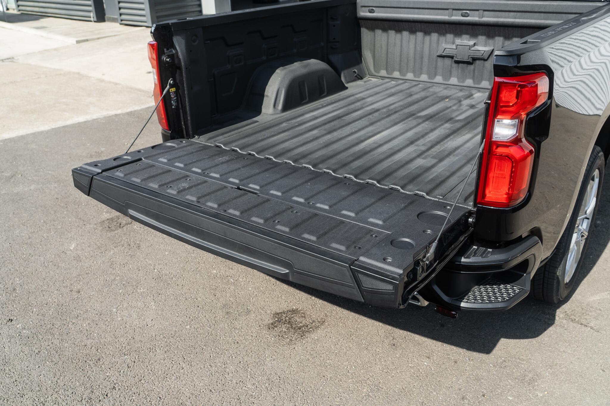 Chevrolet Silverado view 67