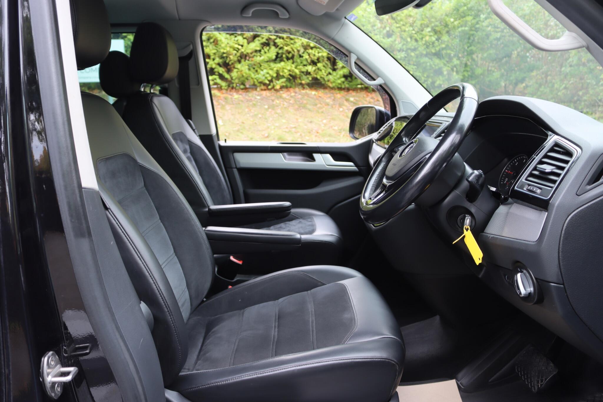 Volkswagen Caravelle view 34