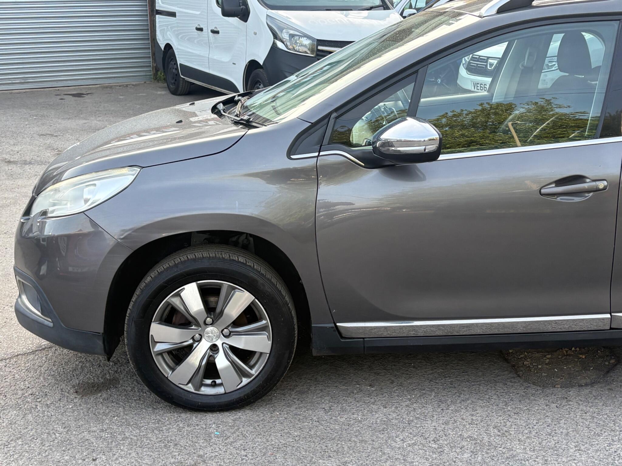 Peugeot 2008 - Image 12