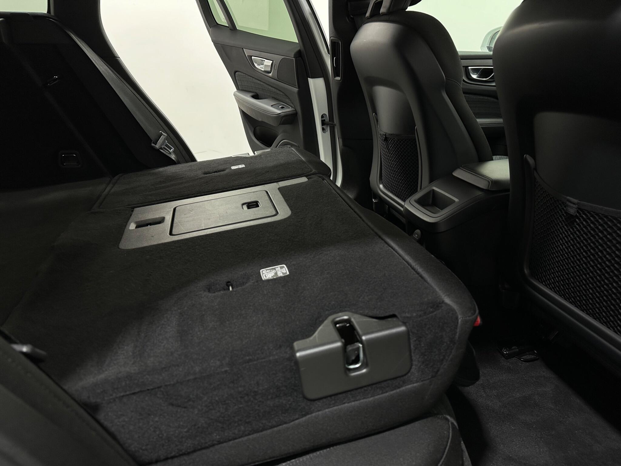 Volvo V60 view 45