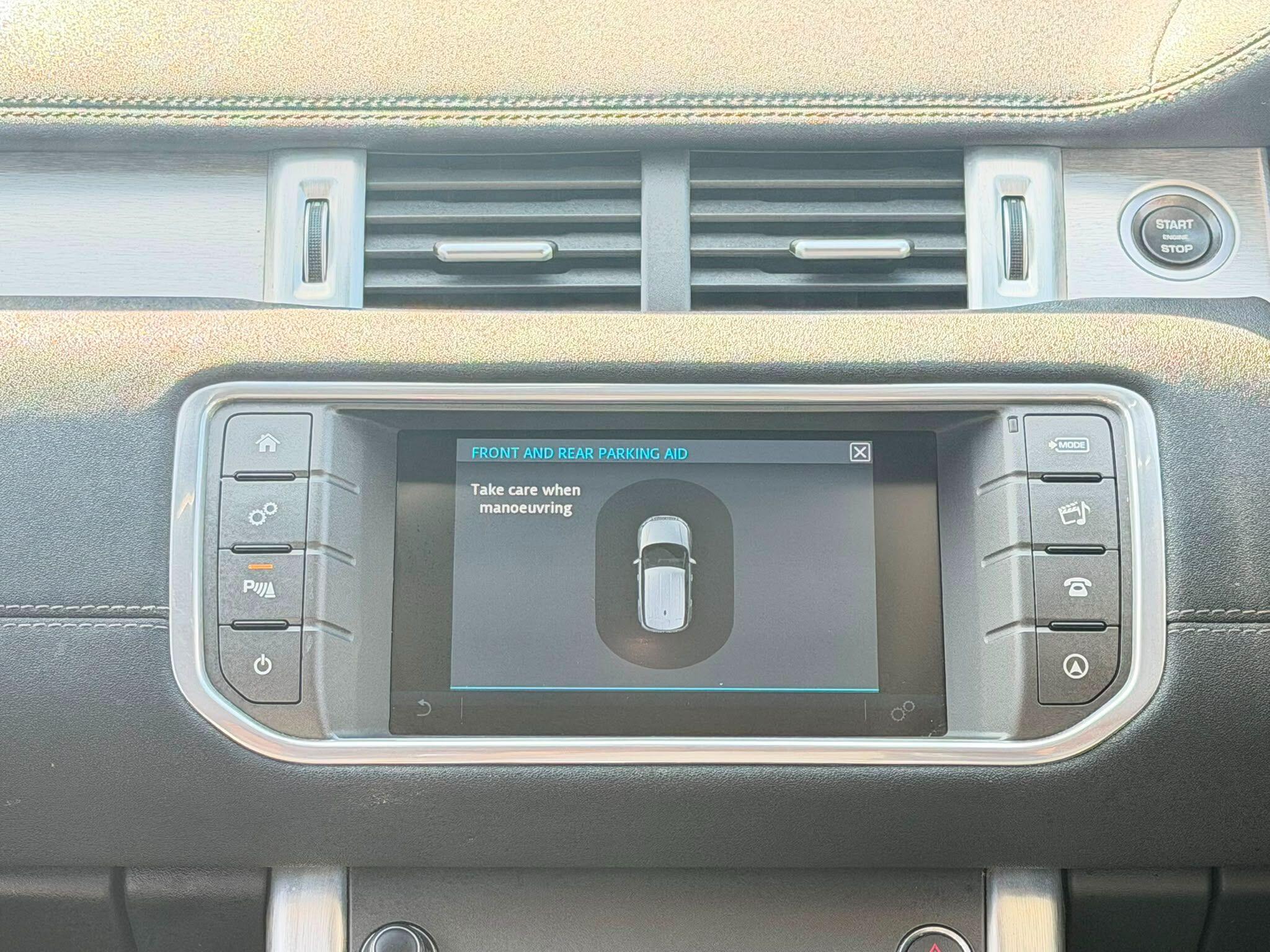 Land Rover Range Rover Evoque view 26