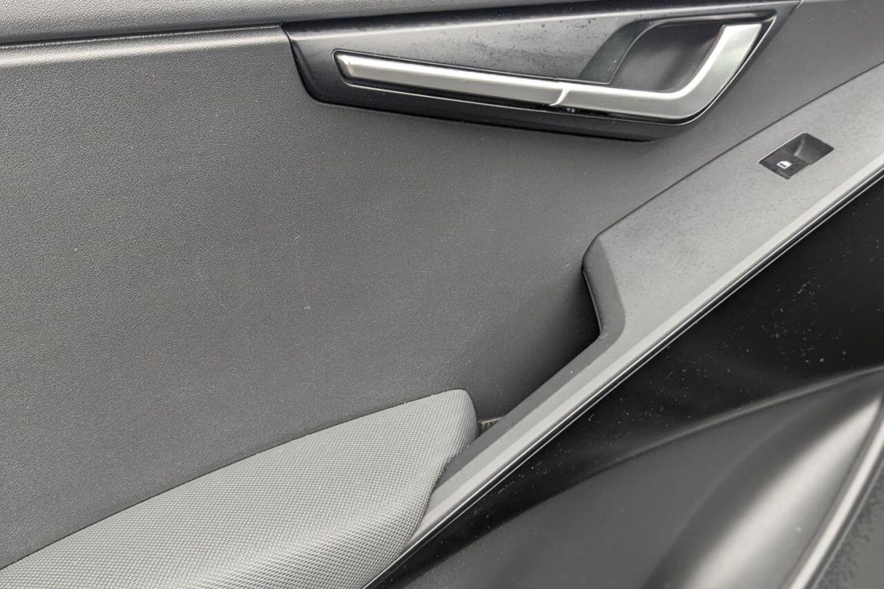 Kia Niro view 30