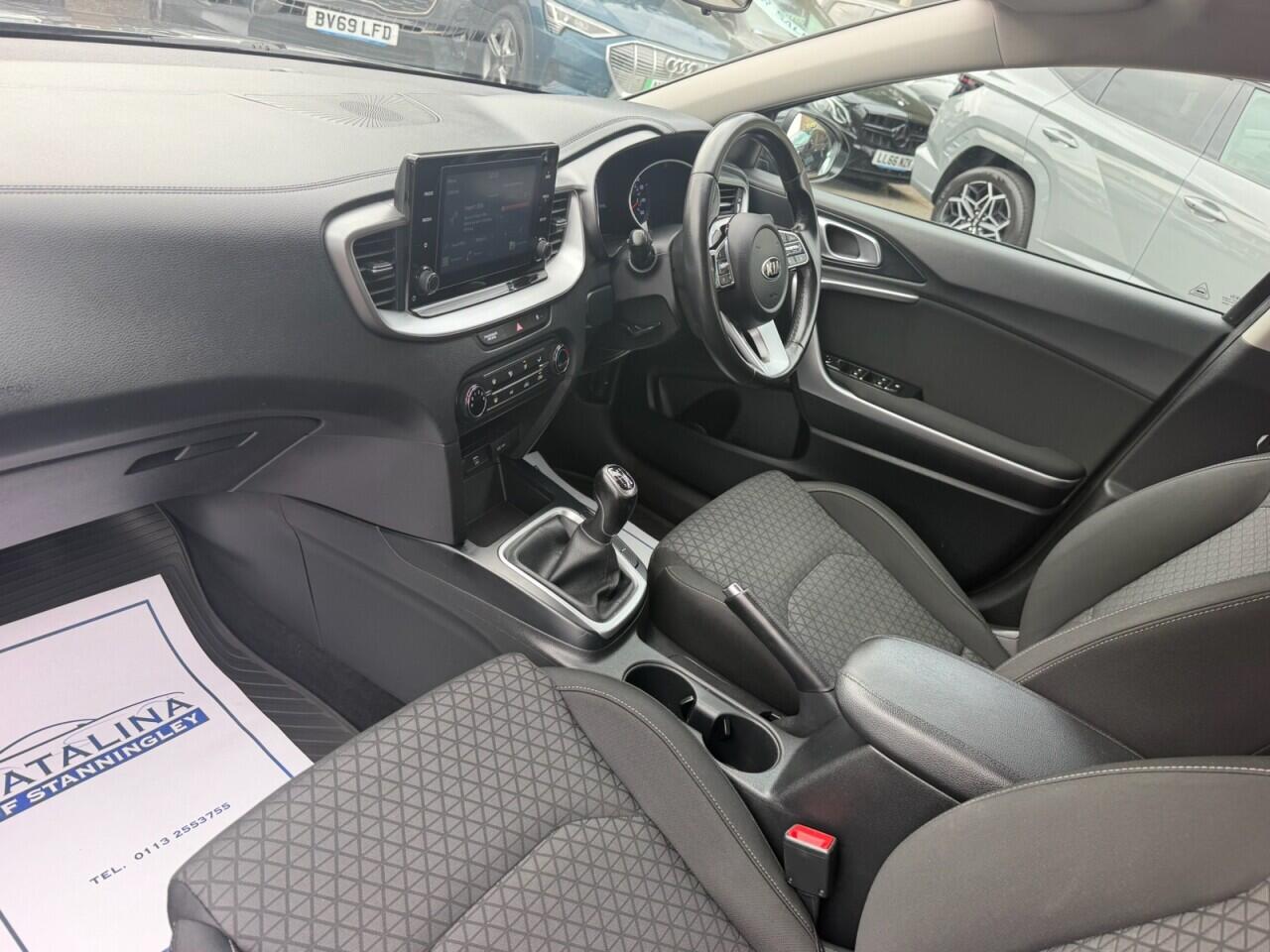 Kia XCeed view 16