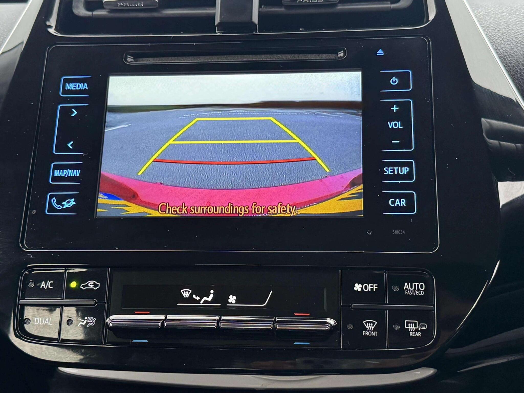 Toyota Prius view 7