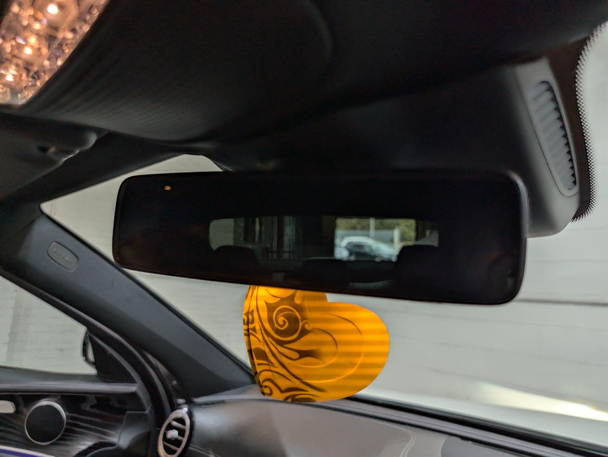 Mercedes-Benz E Class view 53