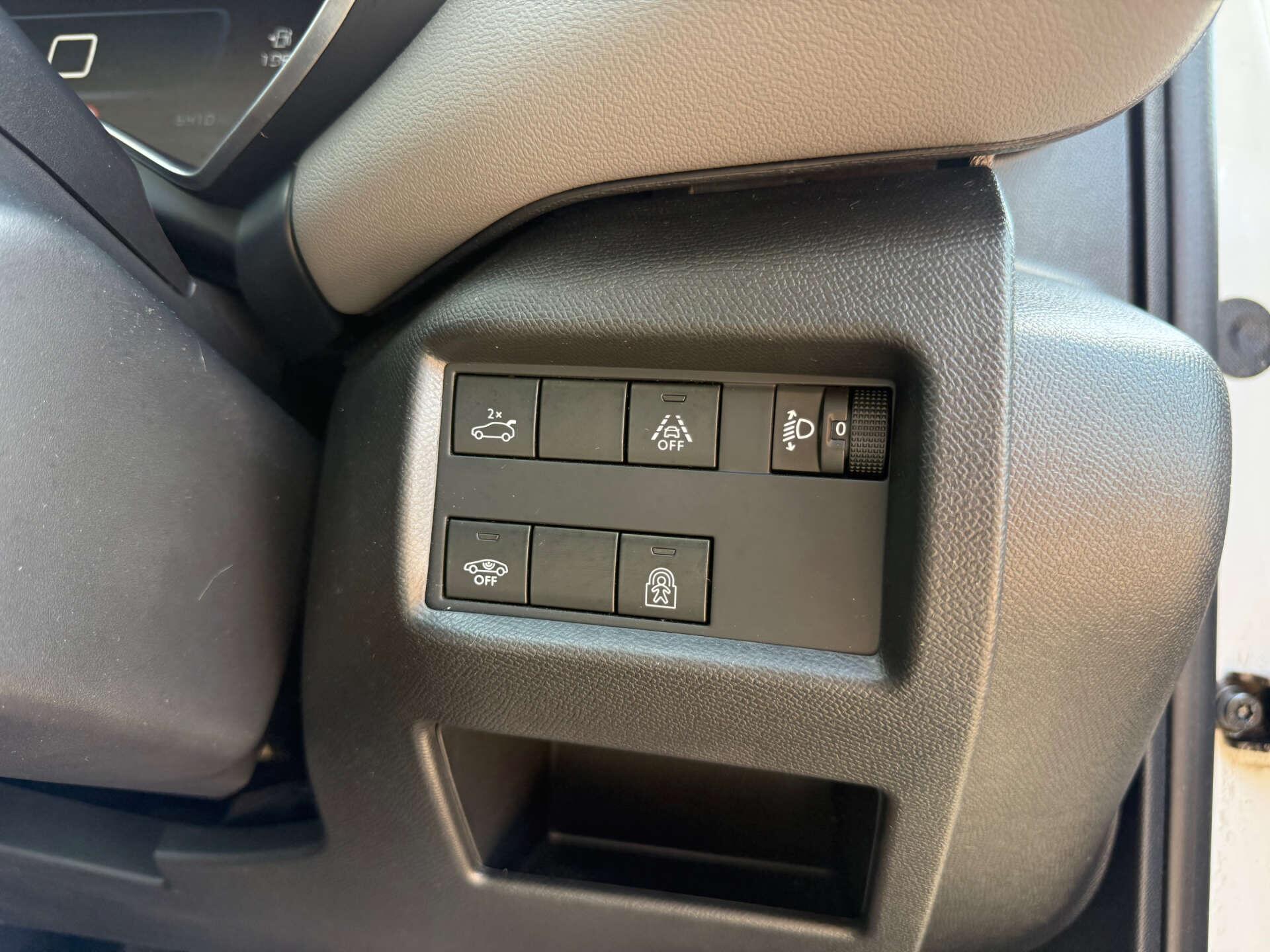 Citroen C5 Aircross view 33