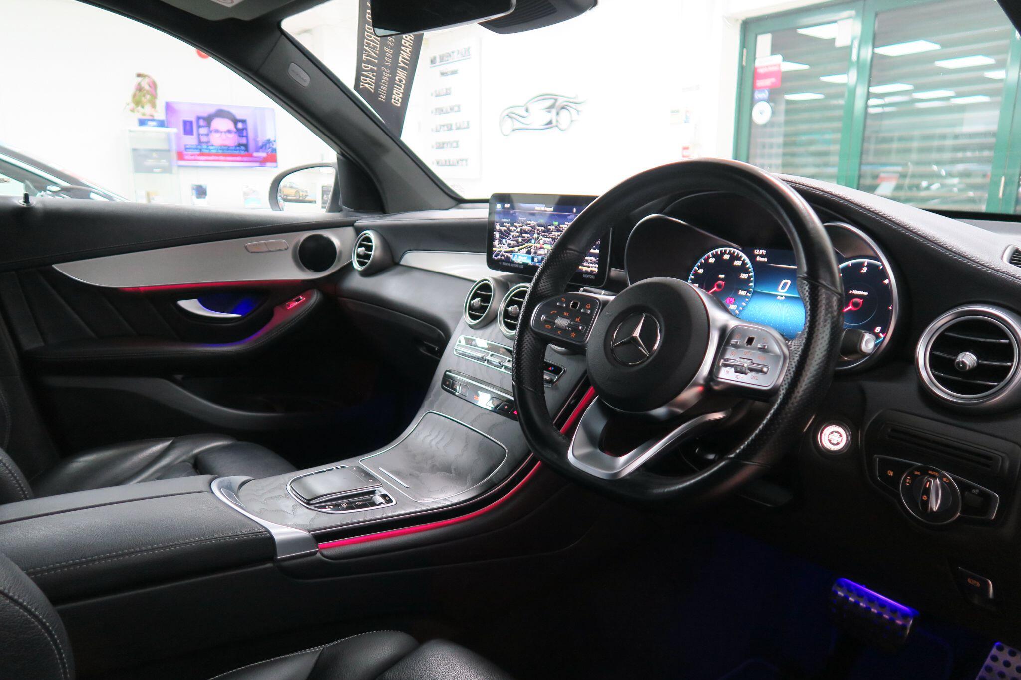 Mercedes-Benz GLC view 8