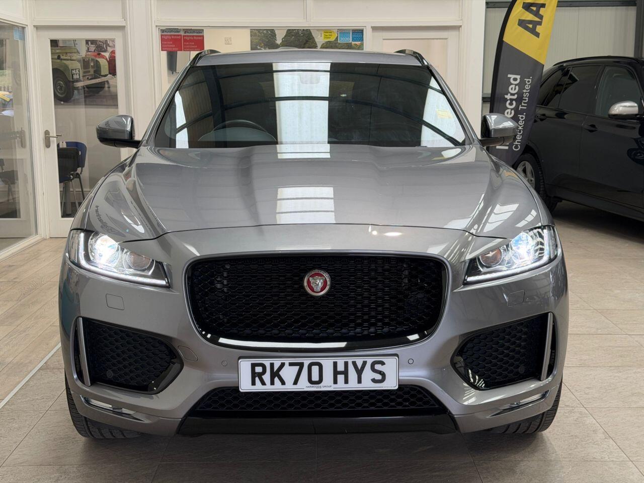 Jaguar F-Pace view 3