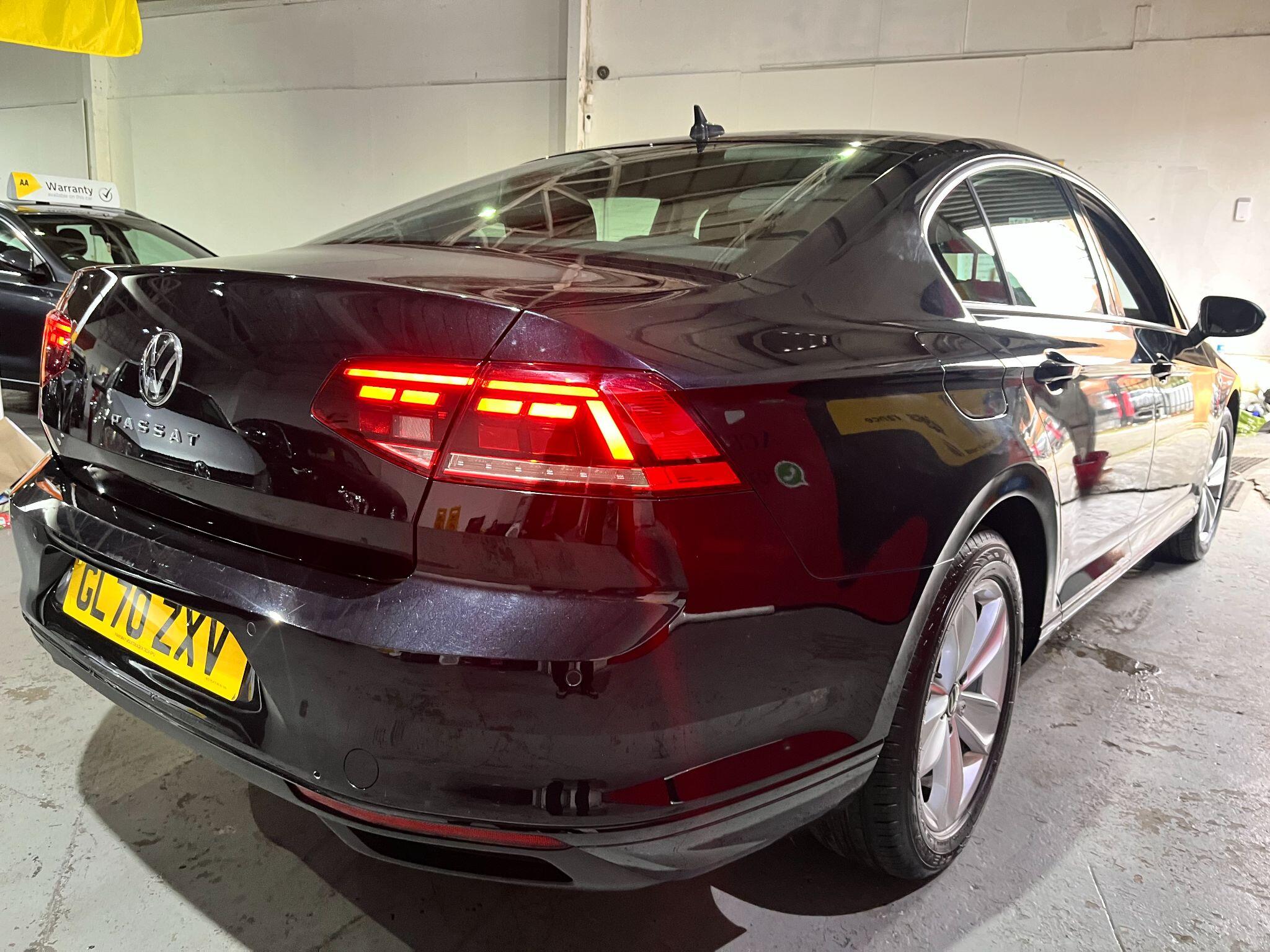 Volkswagen Passat view 7